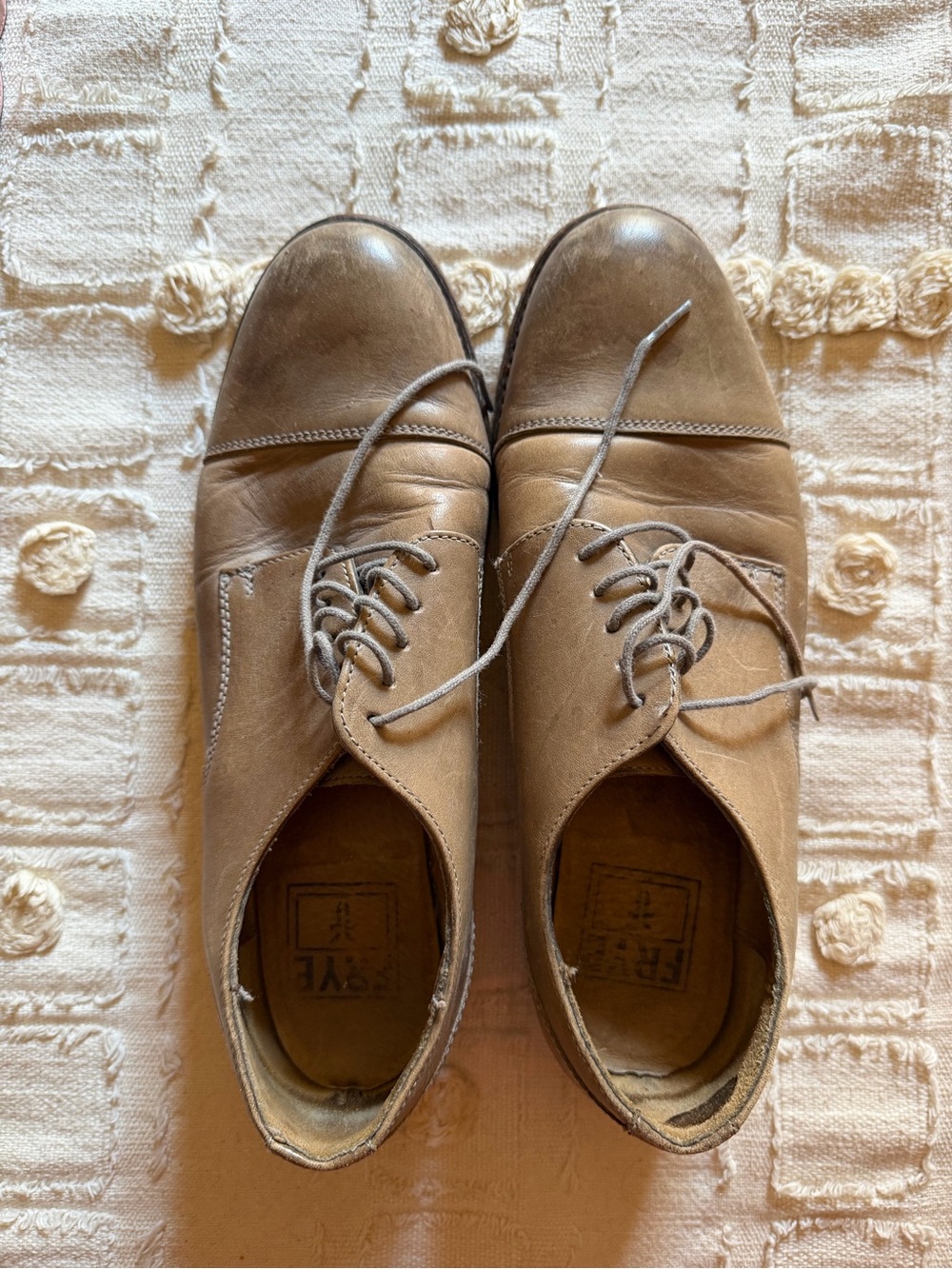 Classic Lace-Up Oxfords in Tan Leather